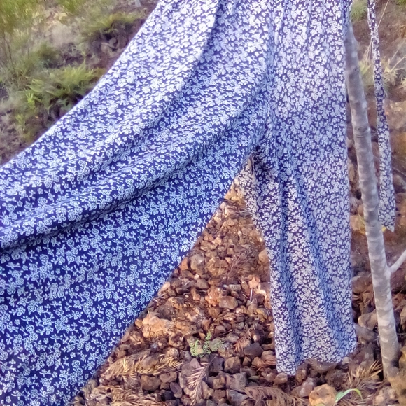 Floral Jumpsuit X Small - Picture 2 of 9